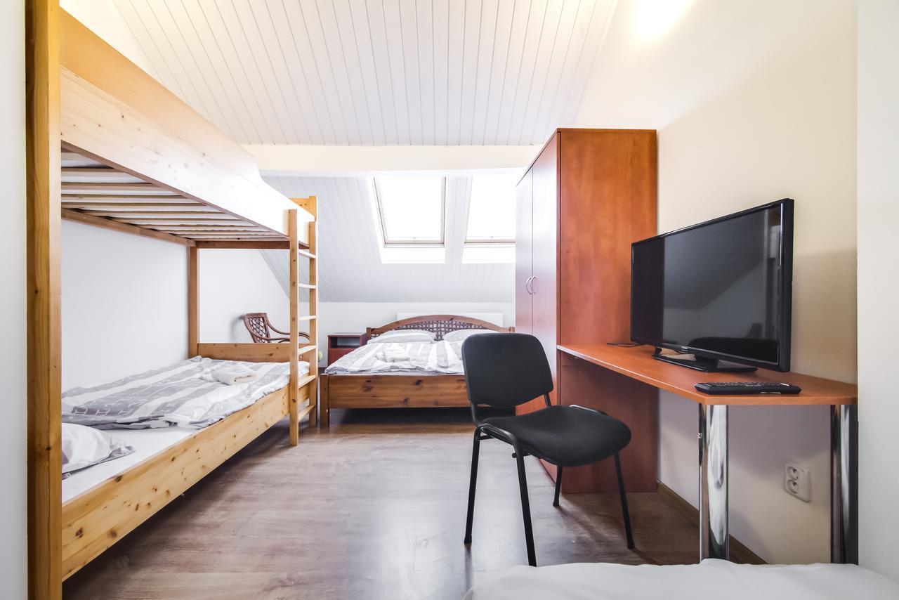 Aparthotel Zarra プラハ エクステリア 写真